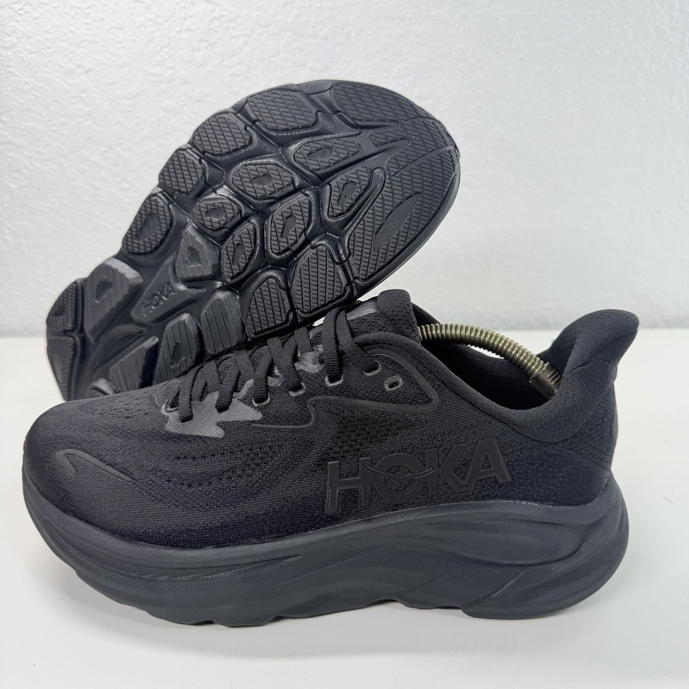Hoka One One Clifton 10 Womens Size 9.5 D Black Walking Running Shoes Sneakers